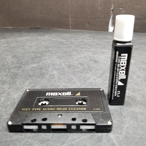 Vintage Maxell Wet Type Audio Head Cleaner A-401 With Full Cleaner Bottle