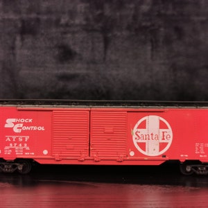 Vintage Athearn Santa Fe Shock Control 8742 Box Car Excellent