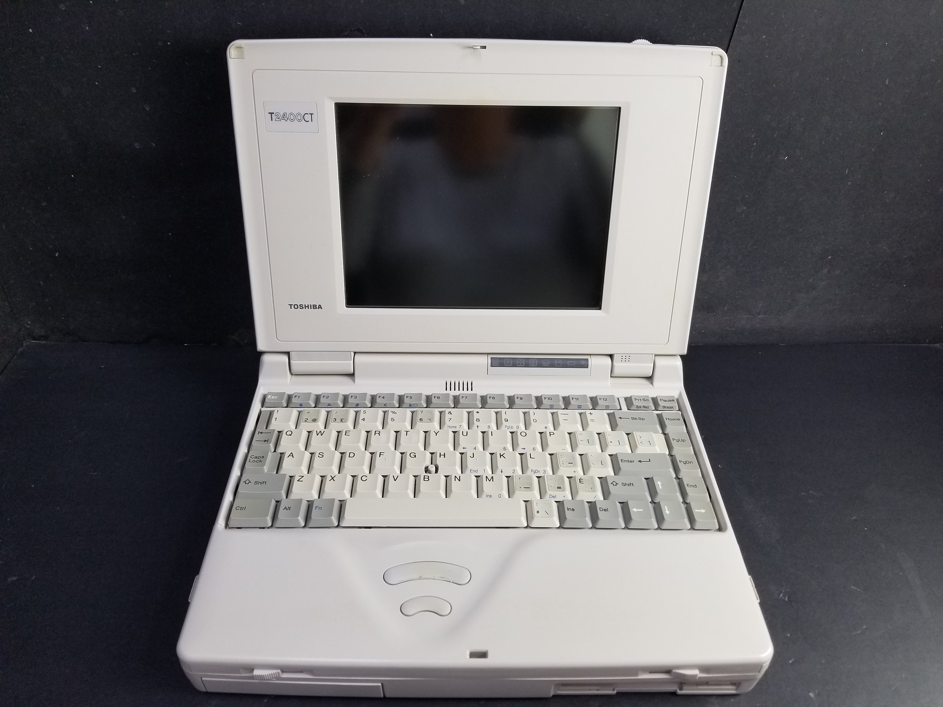 Toshiba T2450CT ノートPC 本体 Toshiba Satellite Pro T2450CT - MacDat