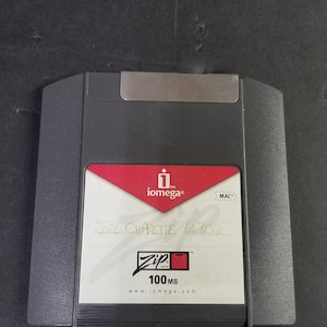 Vintage iOmega Zip 100MB Mac Cartridge Untested