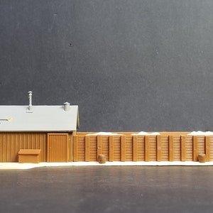 Pola HO Scale Sand Filling Station Kit #702 Built