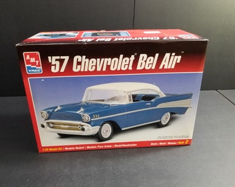 1957 ’57 Chevrolet Bel Air AMT ERTL 1:25 Model Kit Sealed 8315 