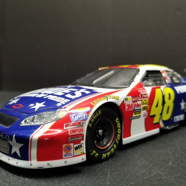 Stock Car 1:24 Scale Jimmie Johnson #48 Lowe's Power of Pride 2003 Monte Carlo NASCAR Action