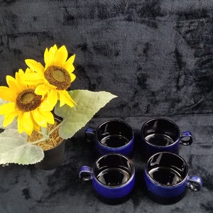 Vintage Ridgway Ironstone England Sonate Set von 4 Kaffeetassen mit kleinen Schönheitsfehlern