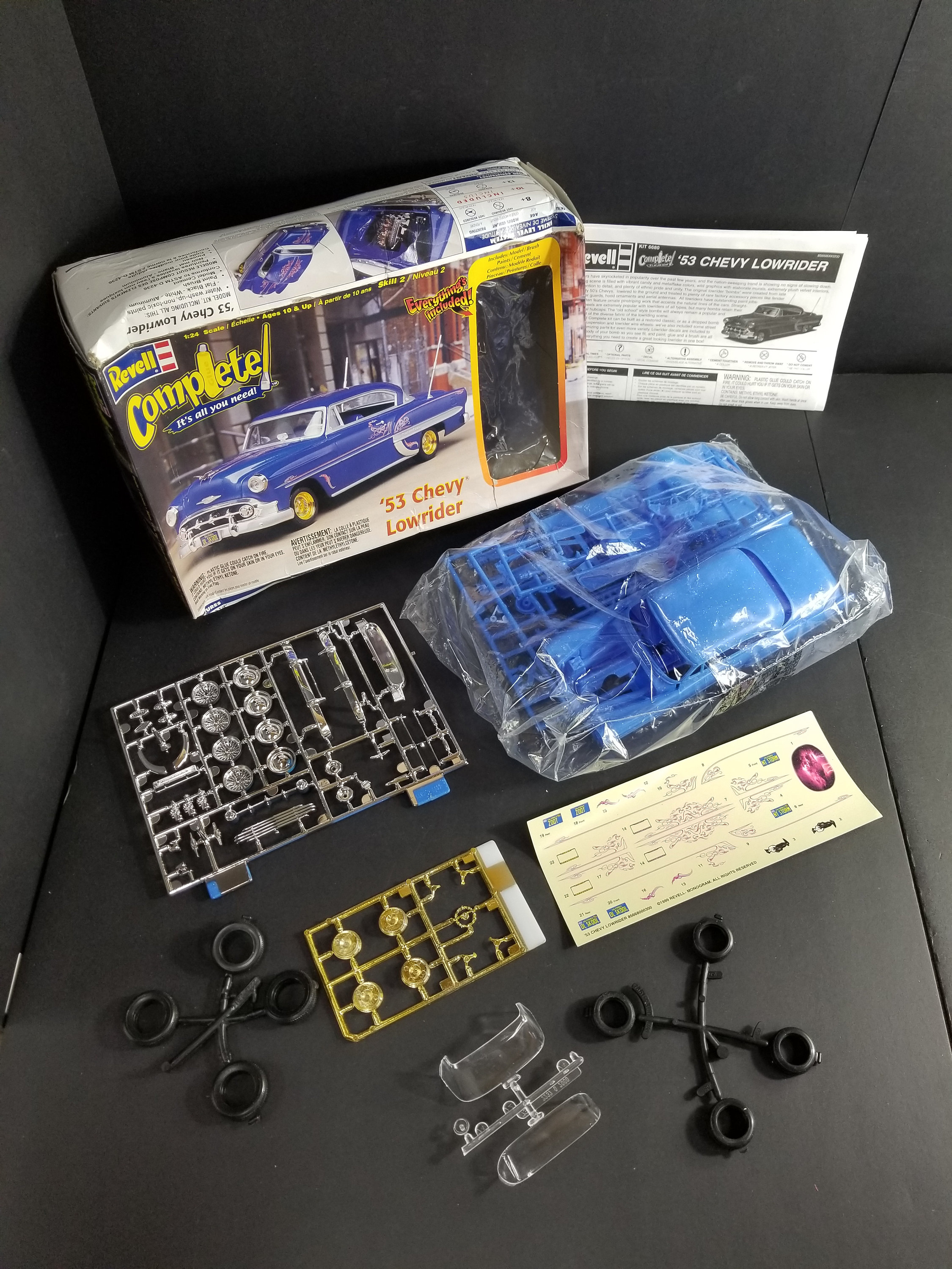 Revell 1/25 Model Kit '53 Chevy Low Rider #85-6680 New Open