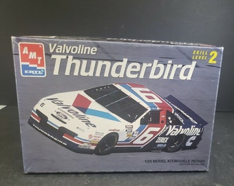 AMT 8189 1/25 Valvoline Thunderbird Stock Car #6 1:25 NASCAR Nuevo Caja Abierta 1995