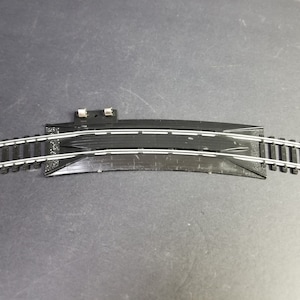 HO Scale Life-Like 18&quot; R Rerailer Terminal Track Silver
