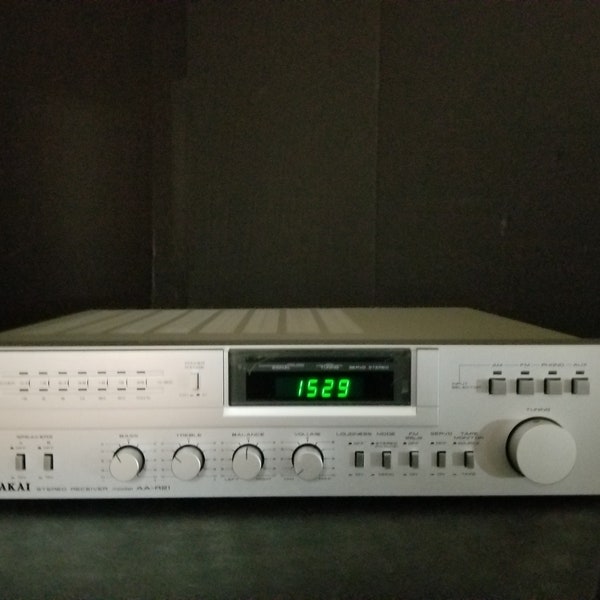 Vintage Akai Receiver AA-R21 - Tested, Excellent Condition