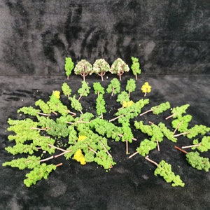 Vintage Lot of 56 HO Scale Trees from 1&quot; to 2&quot; Tall for Model Railroad Scenery Landscape