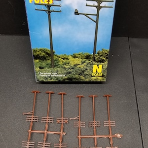 Atlas 12 Telephone Poles N Scale Building Kit #2801 New in Box