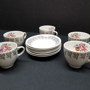 Lot of 12 Empire Porcelain Co Golden Bouquet 22 kt Gold Tea Cup / Coffee Mugs and Saucers