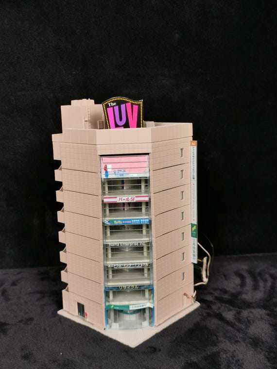 Vintage N Scale Diorama Kato Model 23-436 High-rise Bank Building