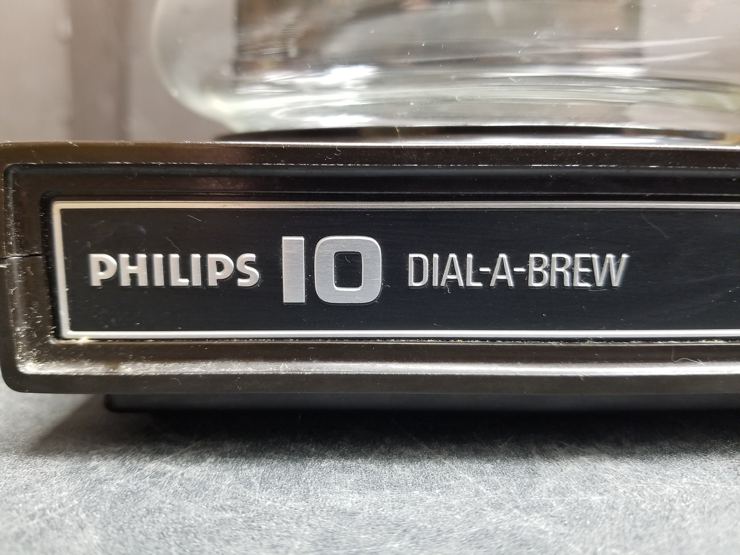 Cafetière PHILIPS série 3000 HD7411/70 bleue