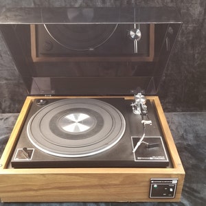 Vintage Toshiba Model SR-40E Turntable Solid State Cartridge Tested Working
