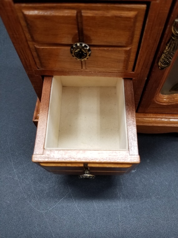 Vintage Wood Jewelry Organizer / Dresser Gem