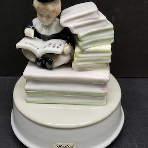 Graduate Child Studying Porcelain Summit Collection Exclusive Music Box 1991