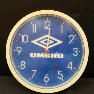 Vintage sweda Umbro Blue & White Clock Battery Powered Tested Working