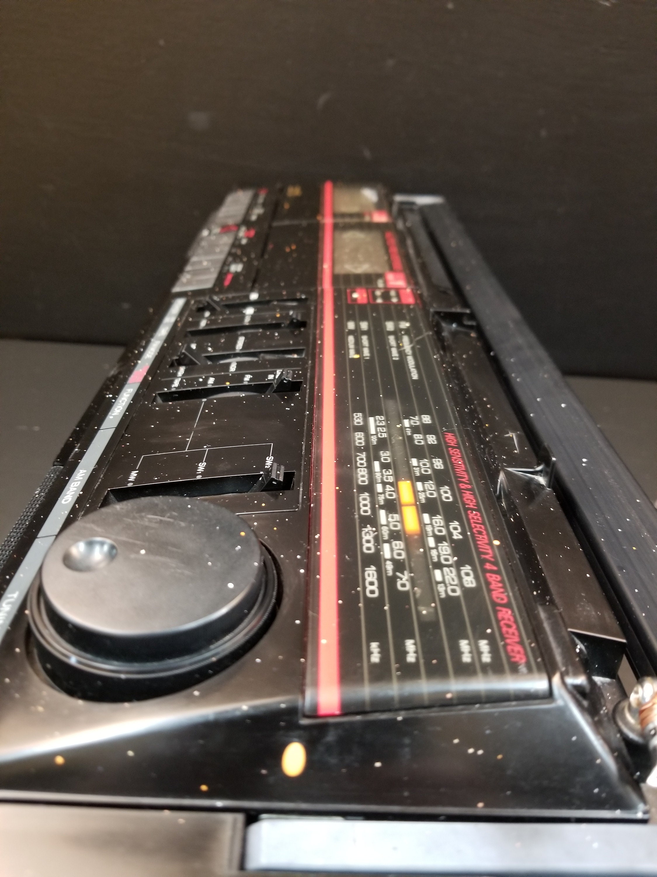 Vintage Hitachi Magnetofon kasetowy Boombox 3D Super Woofer