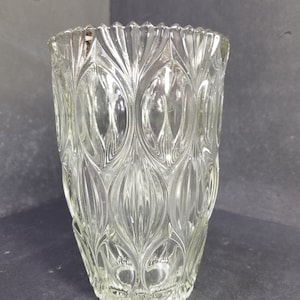 Vintage Clear Glass Crystal Flower Vase 7 1/2&quot; Tall