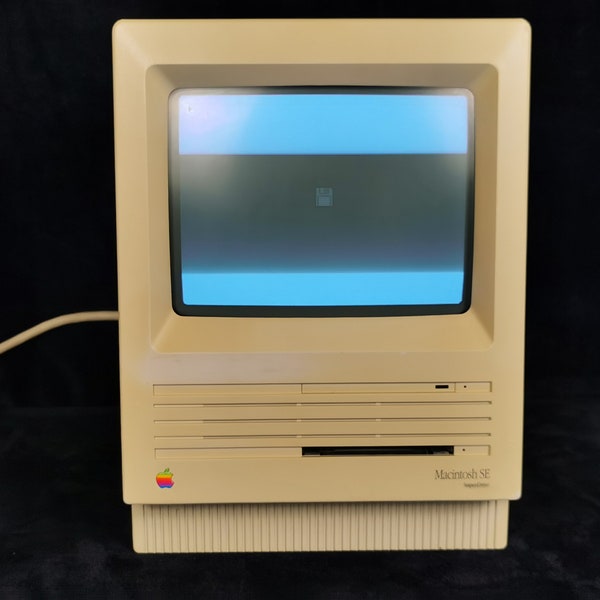 Vintage Apple Macintosh SuperDrive Model M5011 - Floppy Prompt, Functional