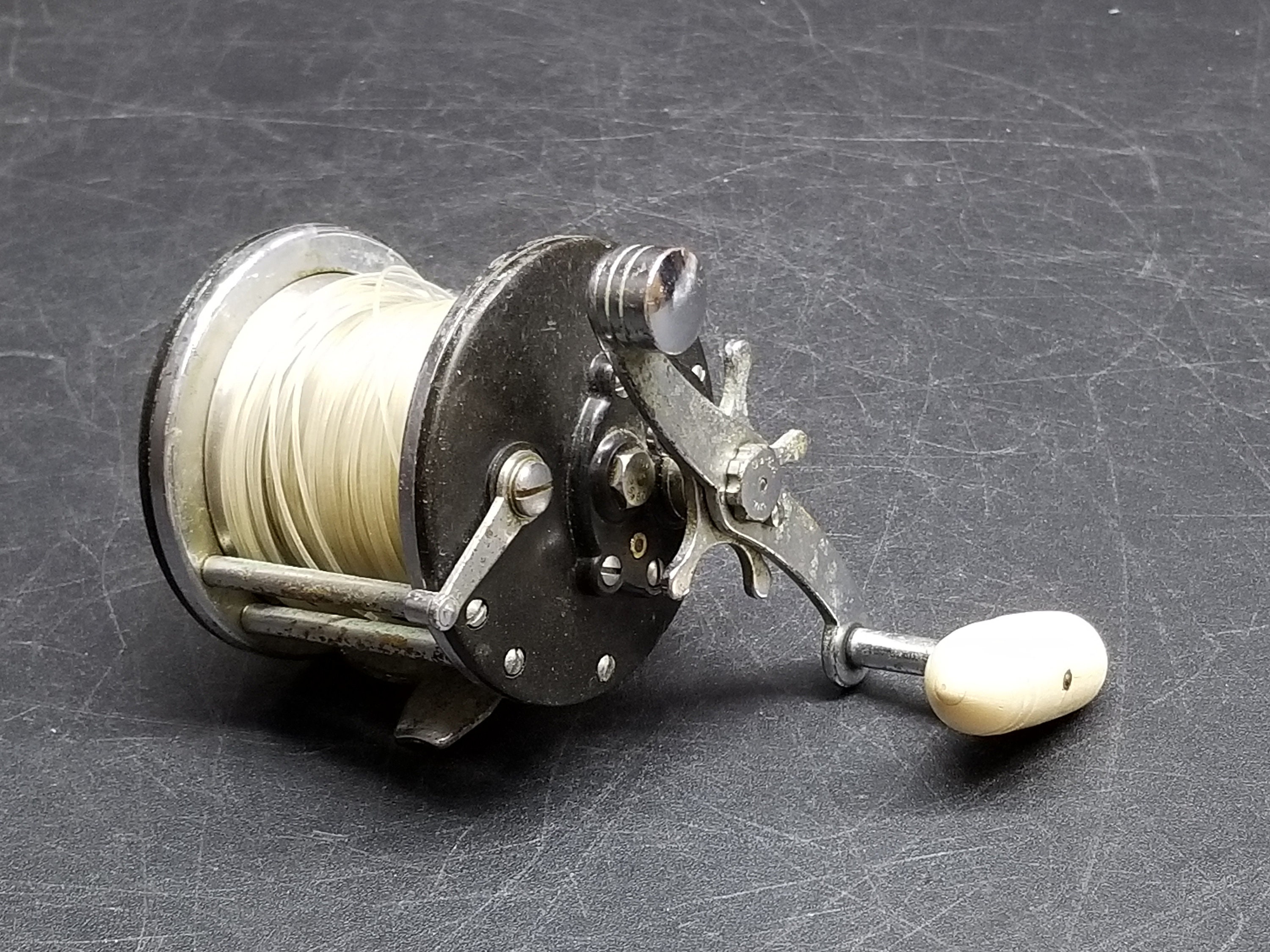 fish hawk panfish lures GulfStream Pea Jig – Tuppens the Fire Minnows versatile Abu Garcia Ambassadeur 4500 buzz bait Color:Silver Lefty (with glide plate)