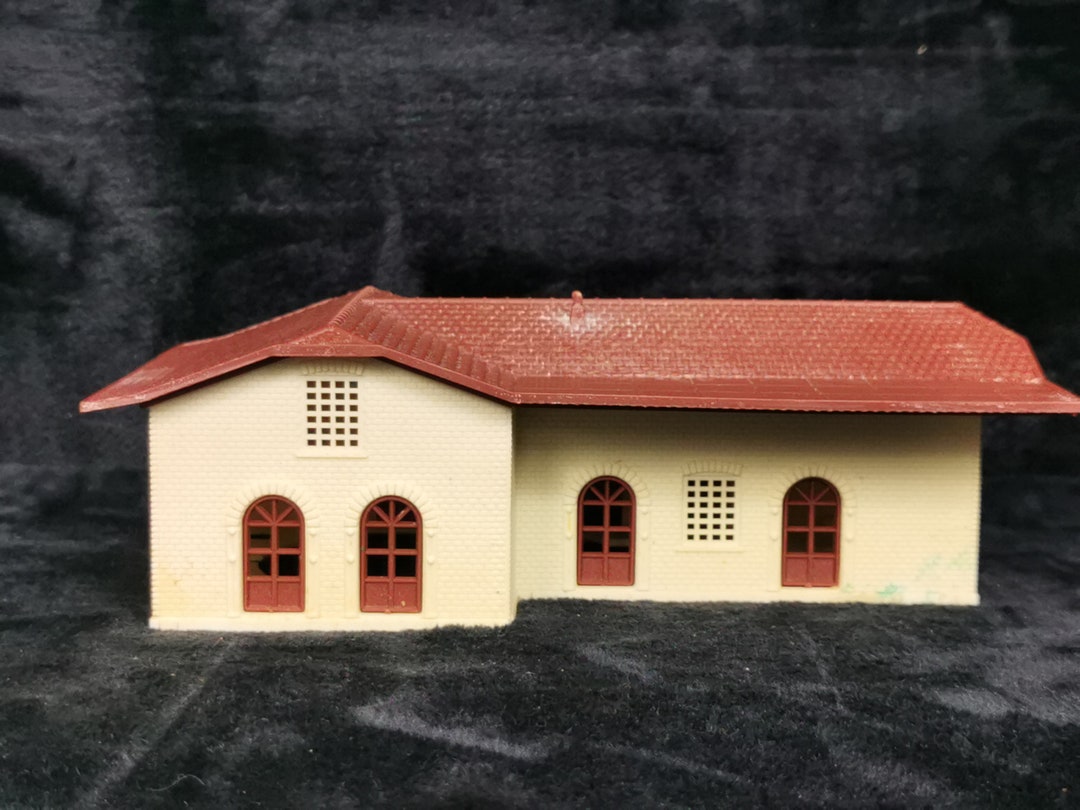Gare De Lerino En échelle HO Par Lima - Années 60/70, Pré-assemblée, Occasion Bon état