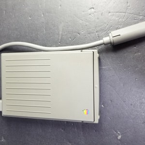 Vintage Apple HDI-20 External 1.4mb Floppy Disk Drive Untested
