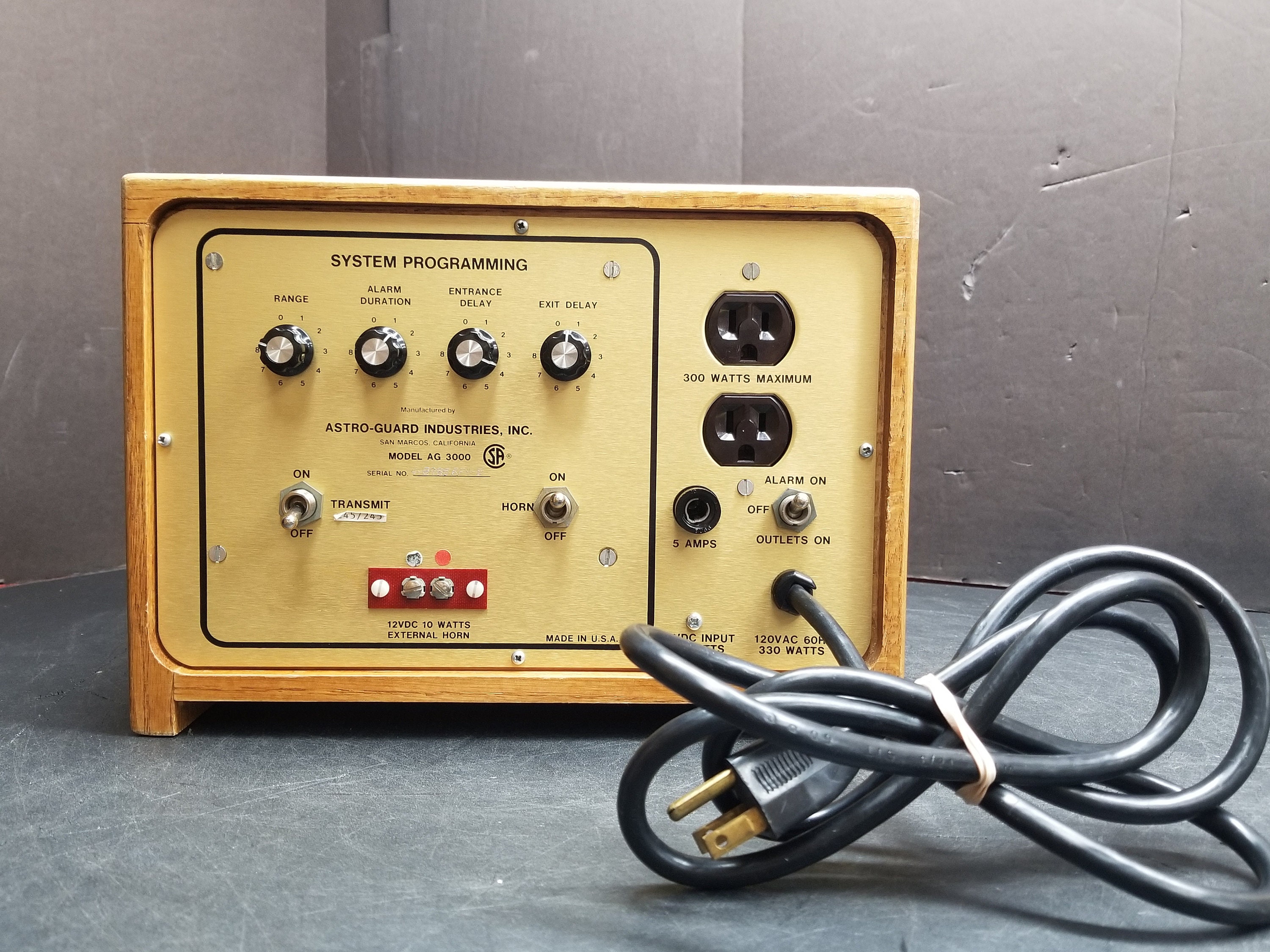 Vintage Astro-guard Industries Model AG 3000 Alarm System