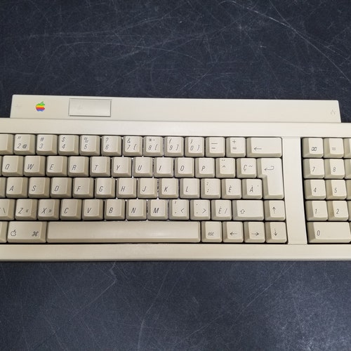 vintage apple keyboard