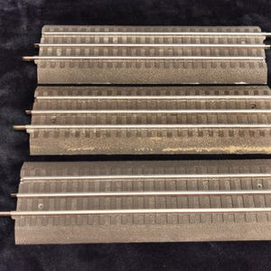 Vintage Lionel O Scale Fastrack 10&quot; Straight Track Realistic Custom Painted Lot of 3