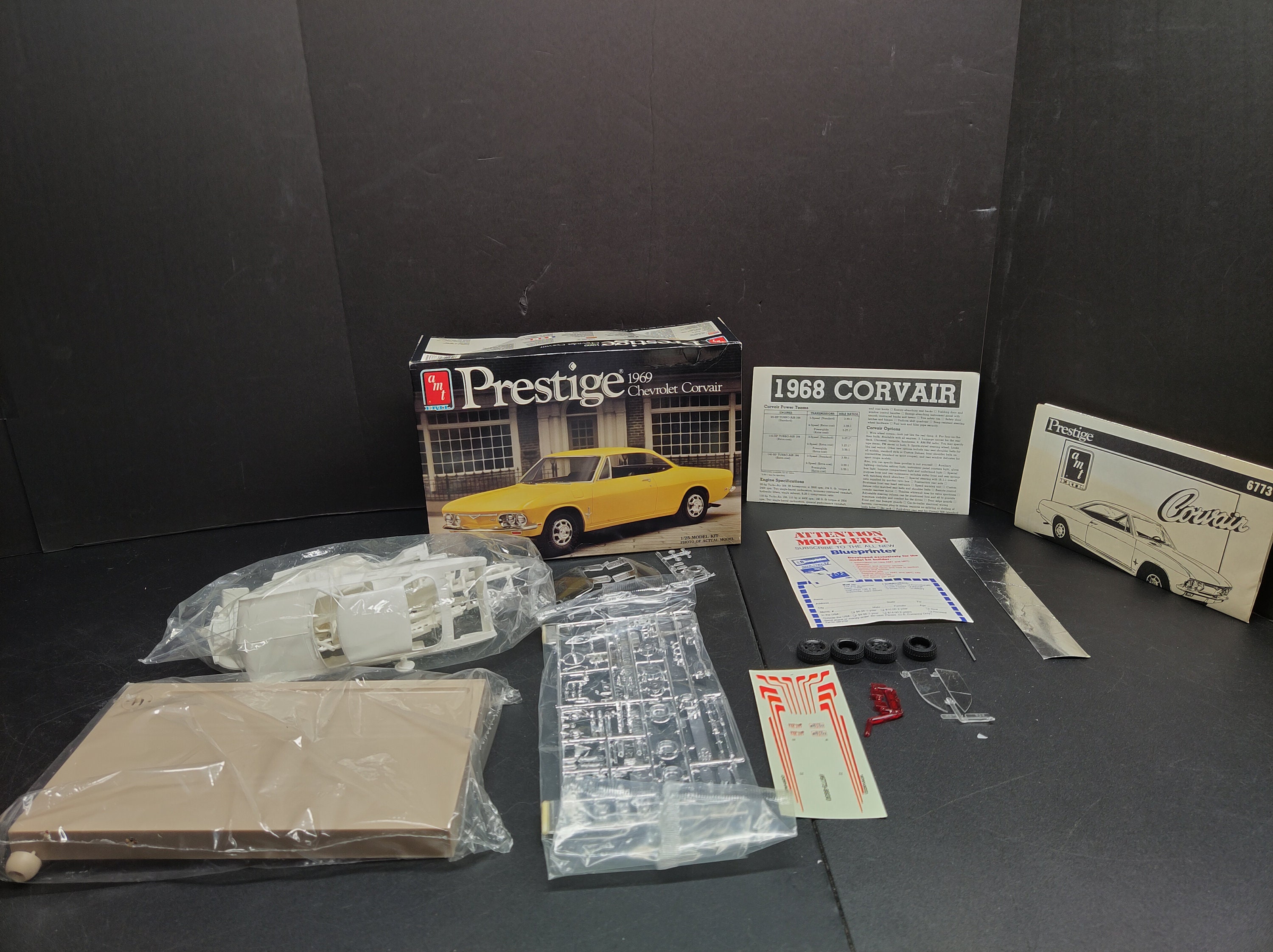AMT Prestige 1969 Chevrolet Corvair Model Kit 1/25 6773 for sale online 