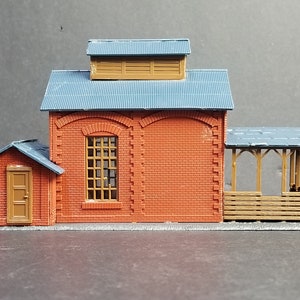Unbranded HO Scale Railroad Building