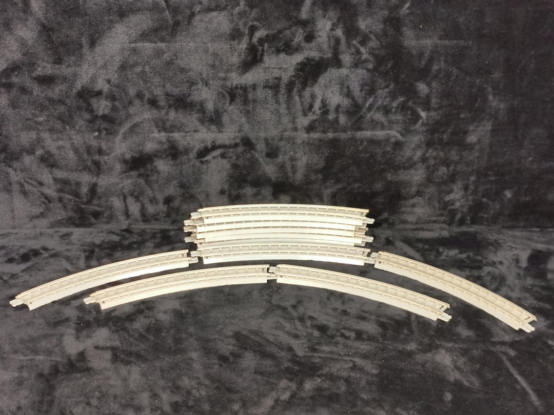 Many Tri Rails Jere Vintage Tri-ang OO Gauge 9