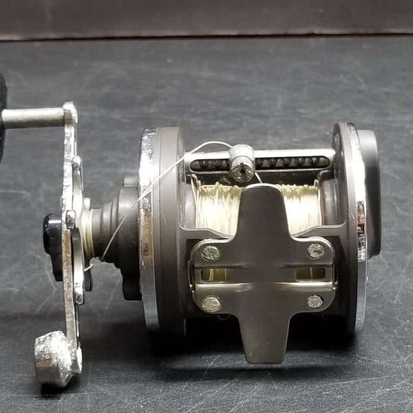 Moulinet De Pêche Vintage Daiwa J-13 – Made In Korea – Fonctionne Parfaitement