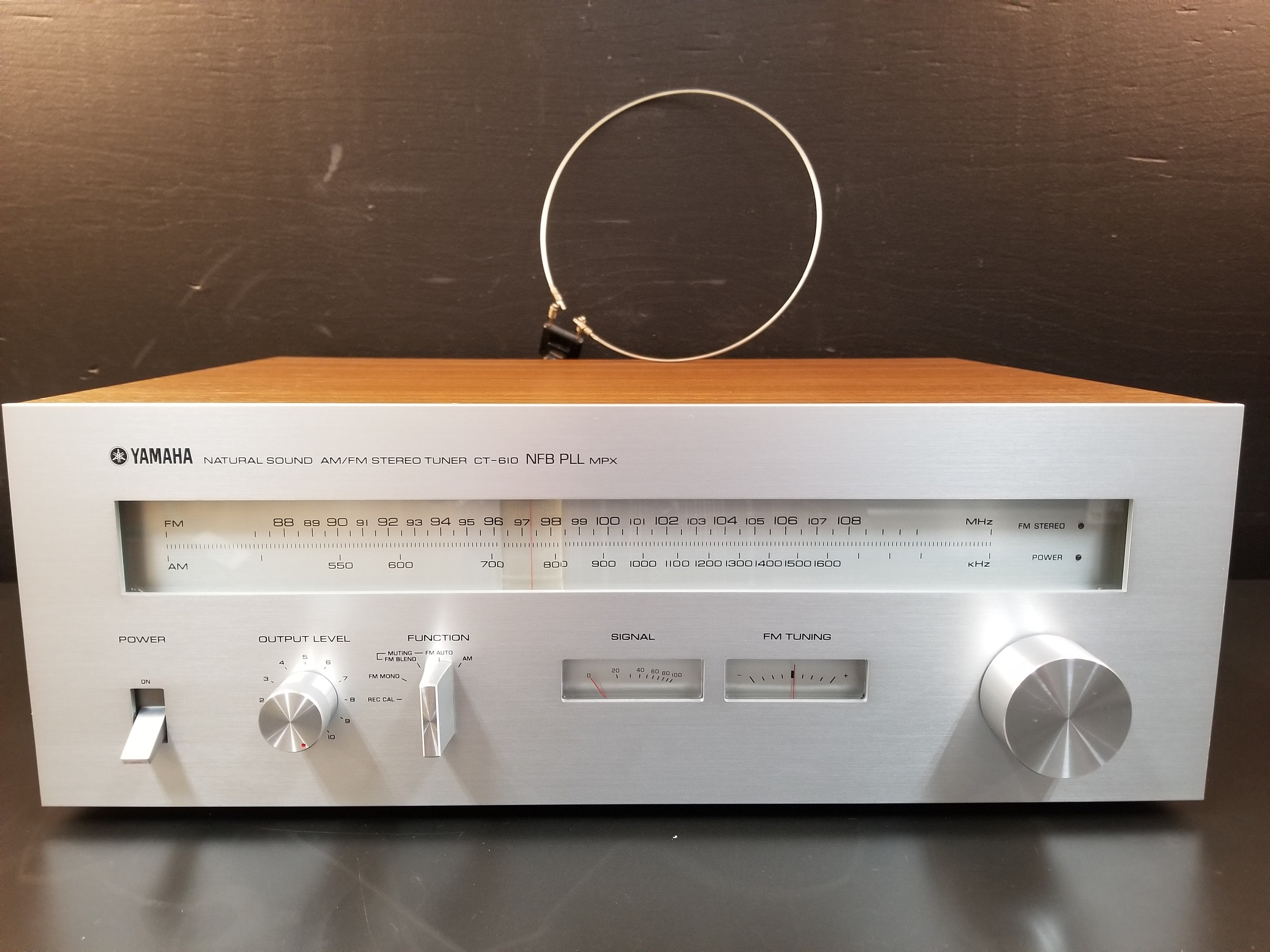 Vintage Yamaha CT-610 Stereo AM FM Tuner Tested Working