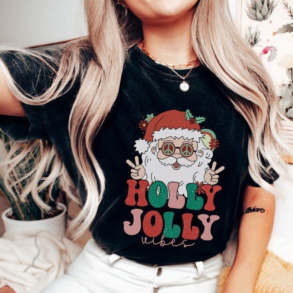 Comfort Colors Holly Jolly Vibes Santa Shirt, Retro Christmas T-Shirt, Vintage Santa Tee, Holiday Graphic Shirt, Festive Gift