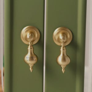 Tiradores de cajón de latón macizo modernos, tiradores de armario para dormitorio, manijas de puerta colgantes de lujo con grabado personalizado, tiradores de armario de latón macizo para guardería.