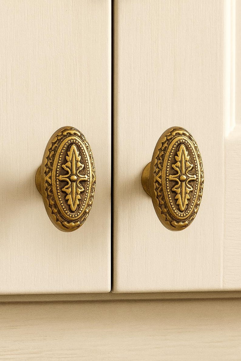 Barocke Knöpfe aus massivem Messing Griffe, Gold Schrank Türgriffe, individuell gravierte rocco Schrank Knöpfe, Kleiderschrank Türgriff, antiker Messingknopf Bild 8
