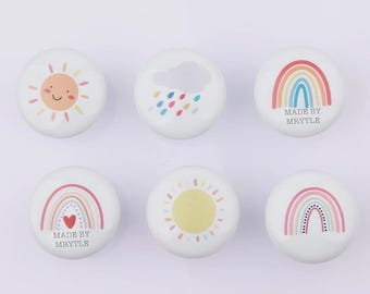 Boutons de tiroir arc-en-ciel, boutons de chambre d'enfants de 38 mm, boutons de chambre de garçon, poignées de chambre de fille, décorations de chambre d'enfant gravées personnalisées, poignées de boutons de commode