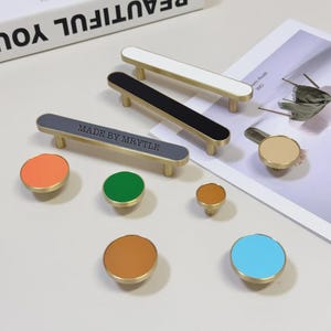 Kleurrijke messing lederen knoppen Messing kastdeurknop aangepaste gegraveerde deurknop Goudmessing kastknoppen Decoratieve lade ronde knoppen handgrepen