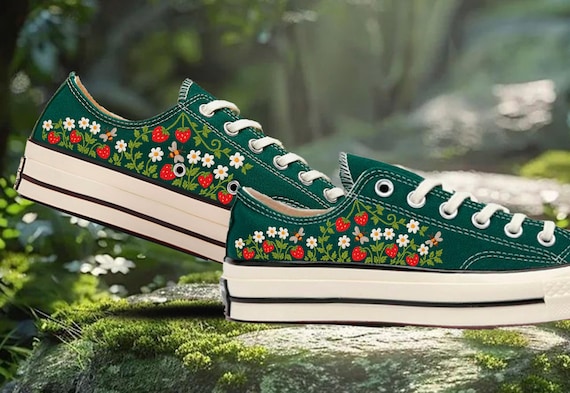 Low Top Converse Chuck Taylor Custom Converse® Low-Top Sneakers