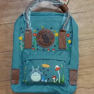 Tecknad figur broderad Fjällräven Kånken - Anpassad broderi Chibi, svampdesign Kånken ryggsäck till skolan