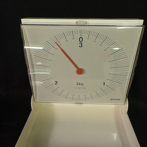 Küchenwaage Jugoslawien / Gorenje / Wand-Kunststoff-Küchenwaage