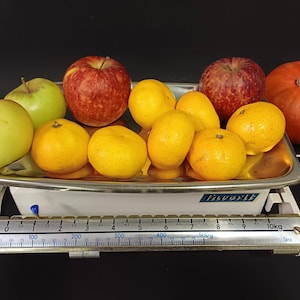 Kitchen Scale / Vintage Scale / Crome-plated Scale