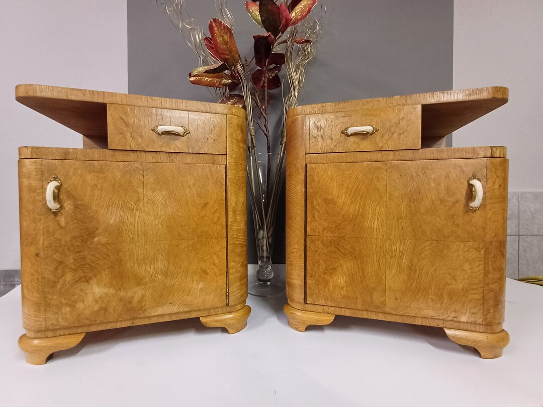 A Pair of Art Deco Nightstands / Art Deco Furniture / Antique