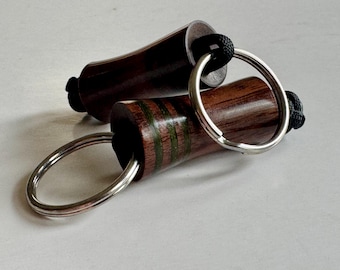 Porte-clés, noyer et incrustation OD