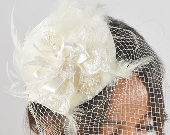 White Bridal Fascinator, Modern Vintage Headpieces, Pill Box Bridal Fascinator, Headpiece with Veil,Pillbox Beret, HATJC