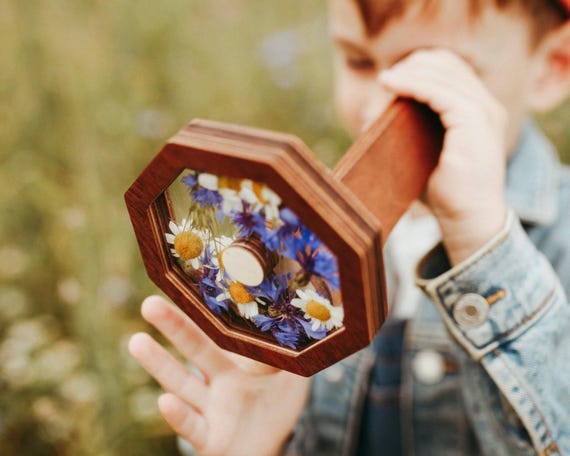 Kaleidoscope for Nature Walks – Outdoor Toy for Kids, Creative Nature Activity, Whimsical Gift for Curious Children