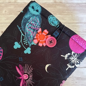 Twilight Woodland padded book sleeve | tablet sleeve | button closure | owls | toadstools | Halloween book gift | bookish gift | forestcore