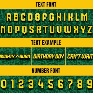 Pode incluir: Gr&aacute;fico mostrando um conjunto de fontes com o alfabeto, texto de exemplo e n&uacute;meros. O texto &eacute; amarelo com uma contorno preto, em um fundo verde e amarelo. O texto de exemplo inclui "MIGHTY 7-EVEN", "BIRTHDAY BOY" e "CAN'T WAIT".